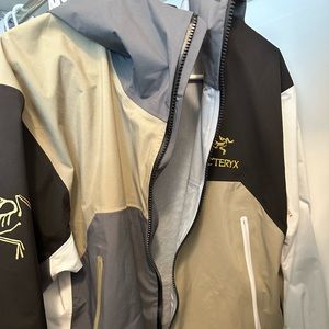 Beams X Arcteryx Jacket